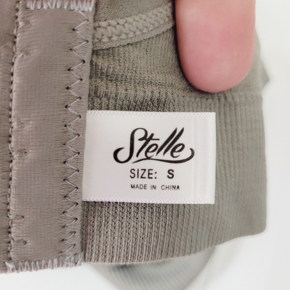 Stella Adjustable Nursing Maternity Bra - Picture 7 of 9